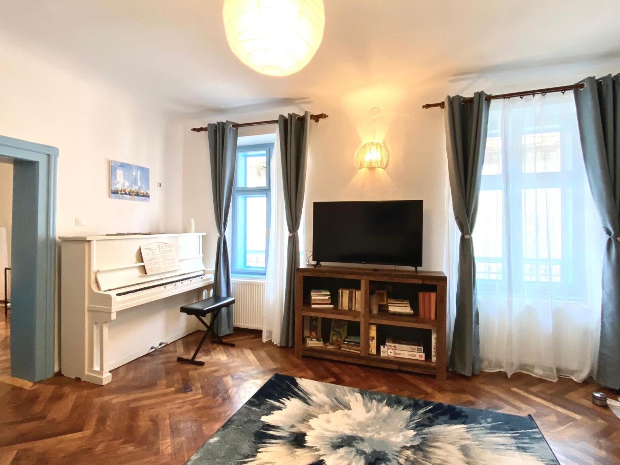 Central Pianissimo Apartment 브라쇼브 외부 사진